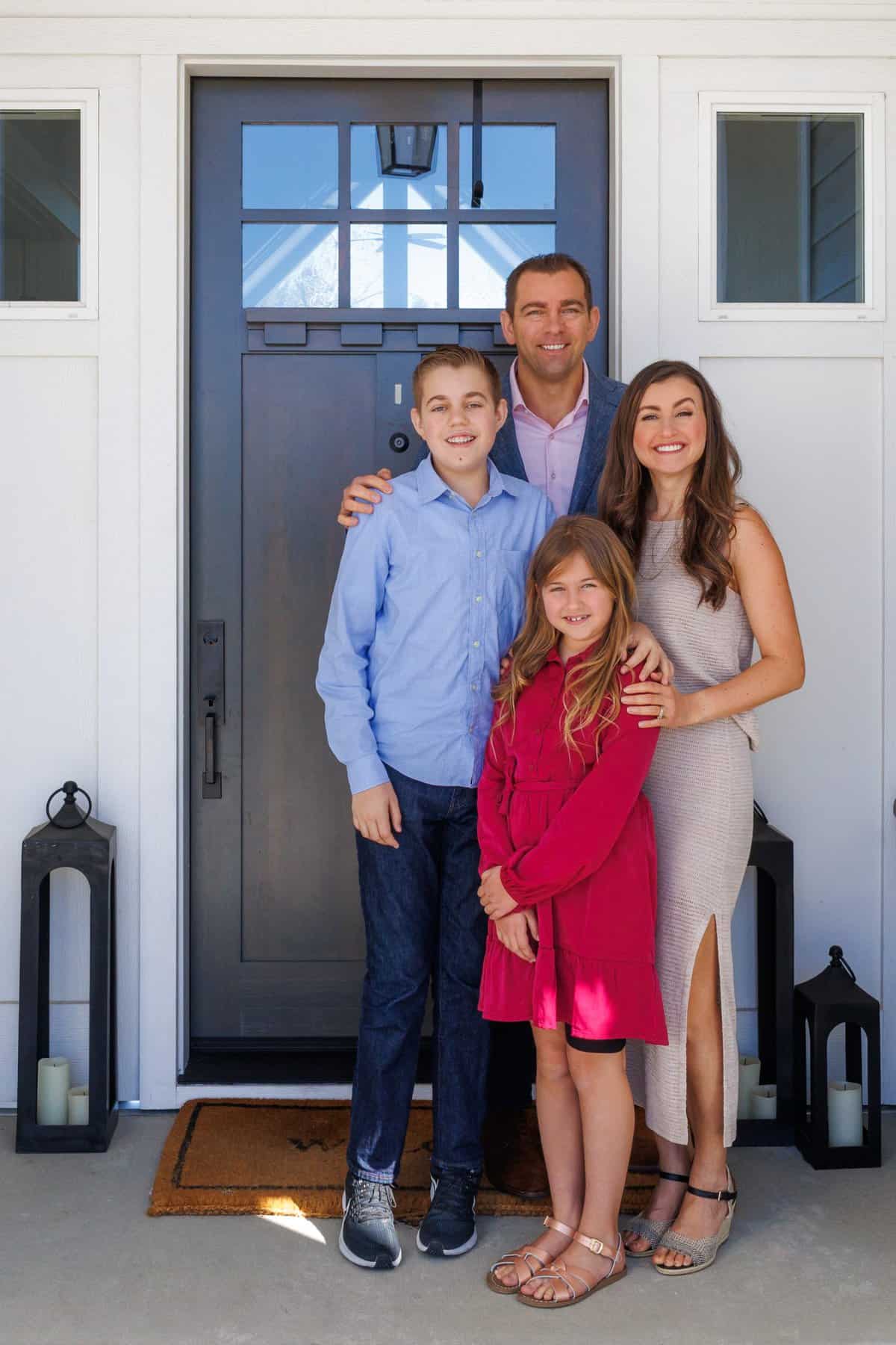 Meet Natasha Kravchuk's Family Natasha Kravchuk with her husband and 2 children