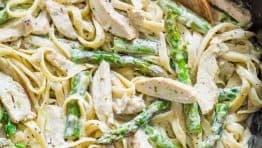 chicken pesto pasta in creamy sauce