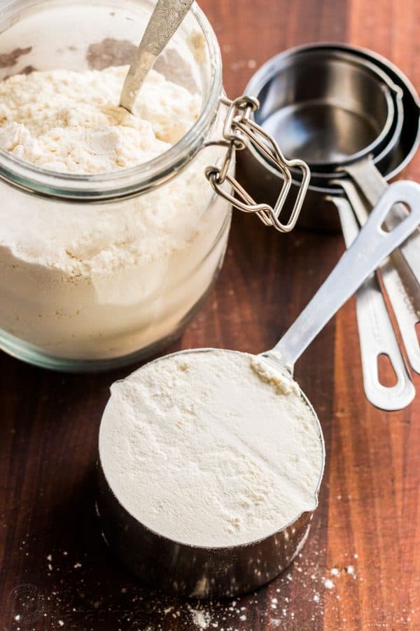 How to measure ingredients for recipes. Video on how to measure all kinds of dry and liquid ingredients. Measuring incorrectly could mean disaster in baking 