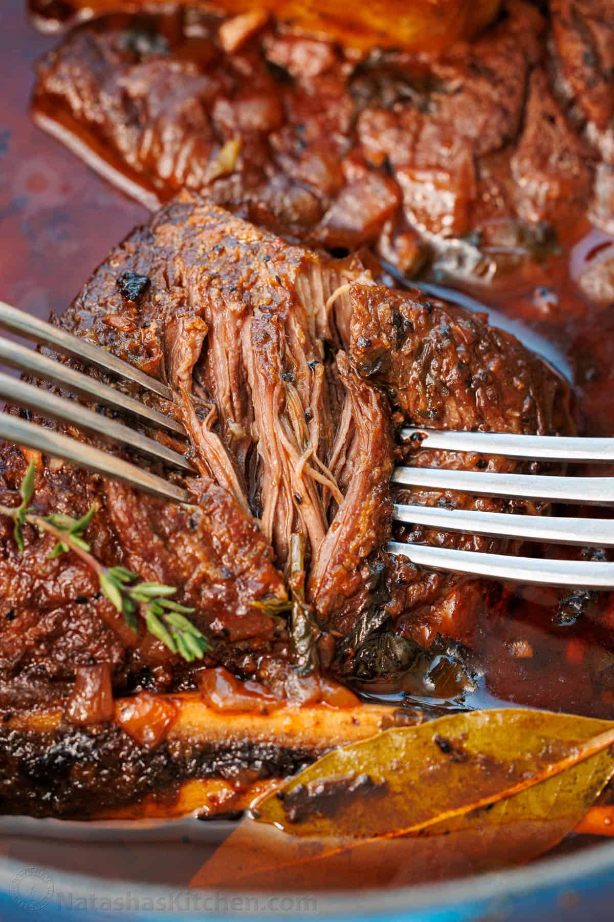 how to shred meat using two forks